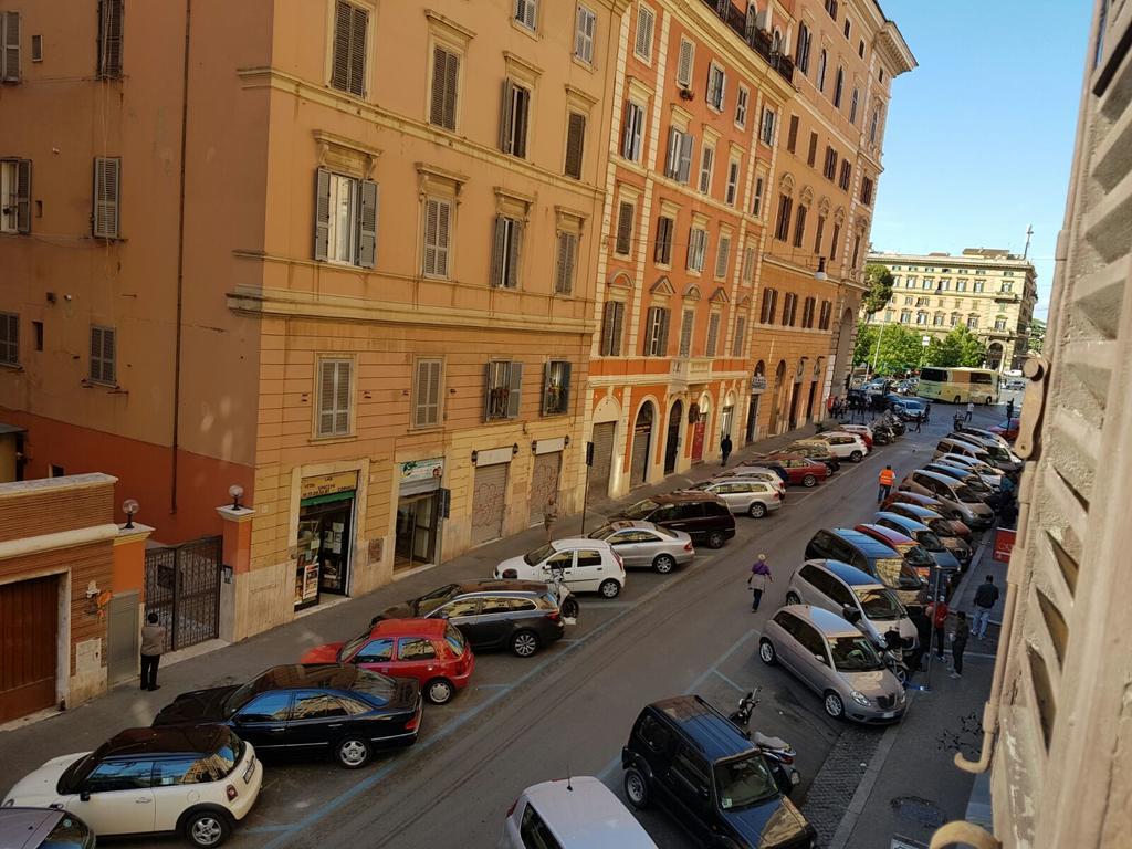 Charm Of Rome Bed and Breakfast Exteriör bild